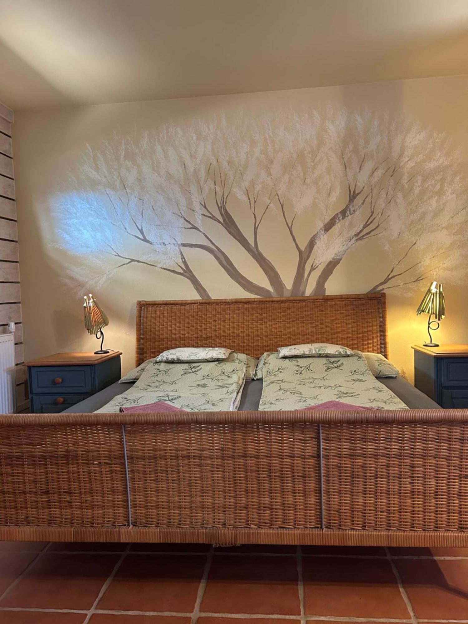 Hotel Lazy Days à Debrecen Extérieur photo